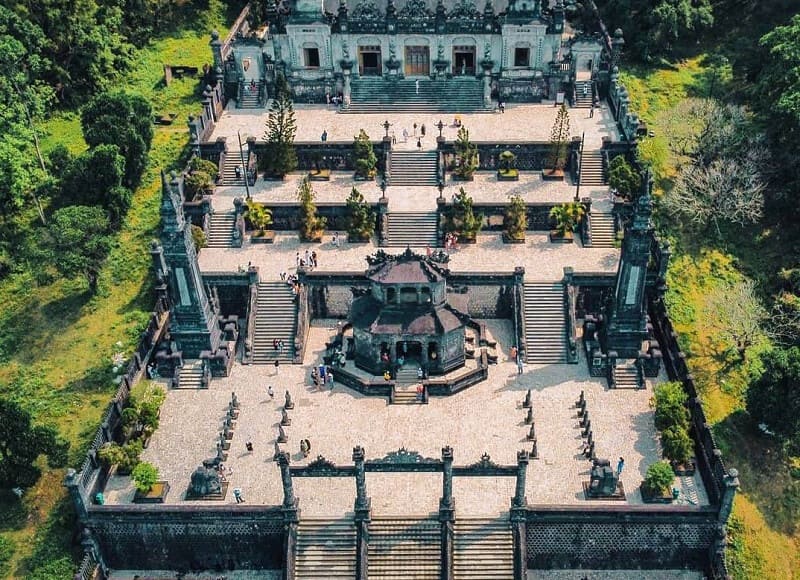 4. Lăng Khải Định
